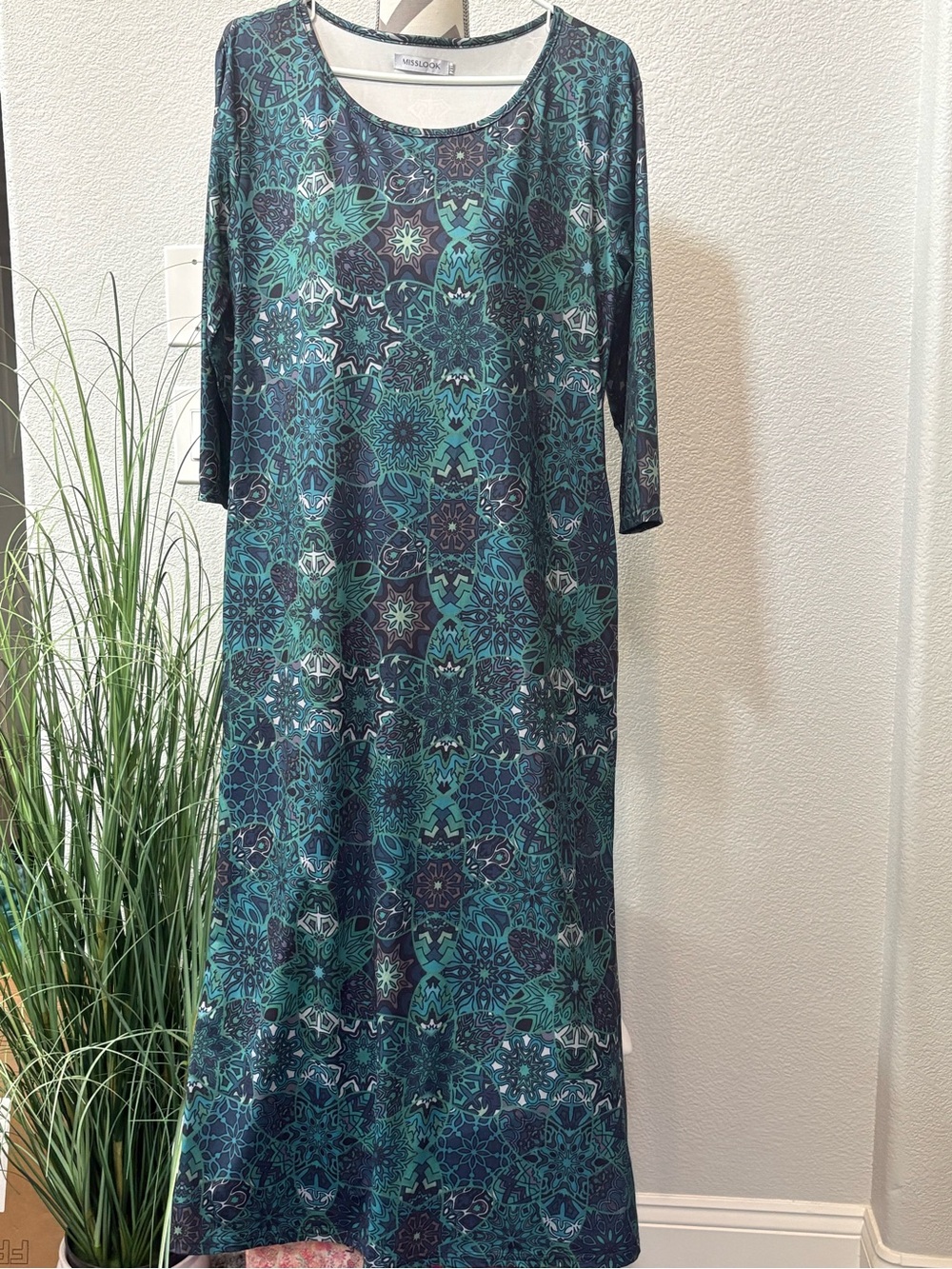MISSLOOK Teal and Navy Mosaic Maxi Dress